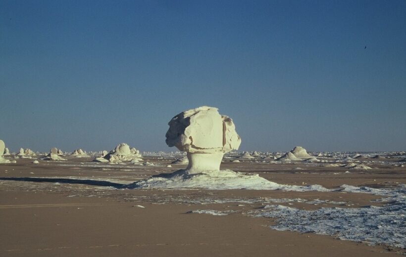 The Black and White Desert